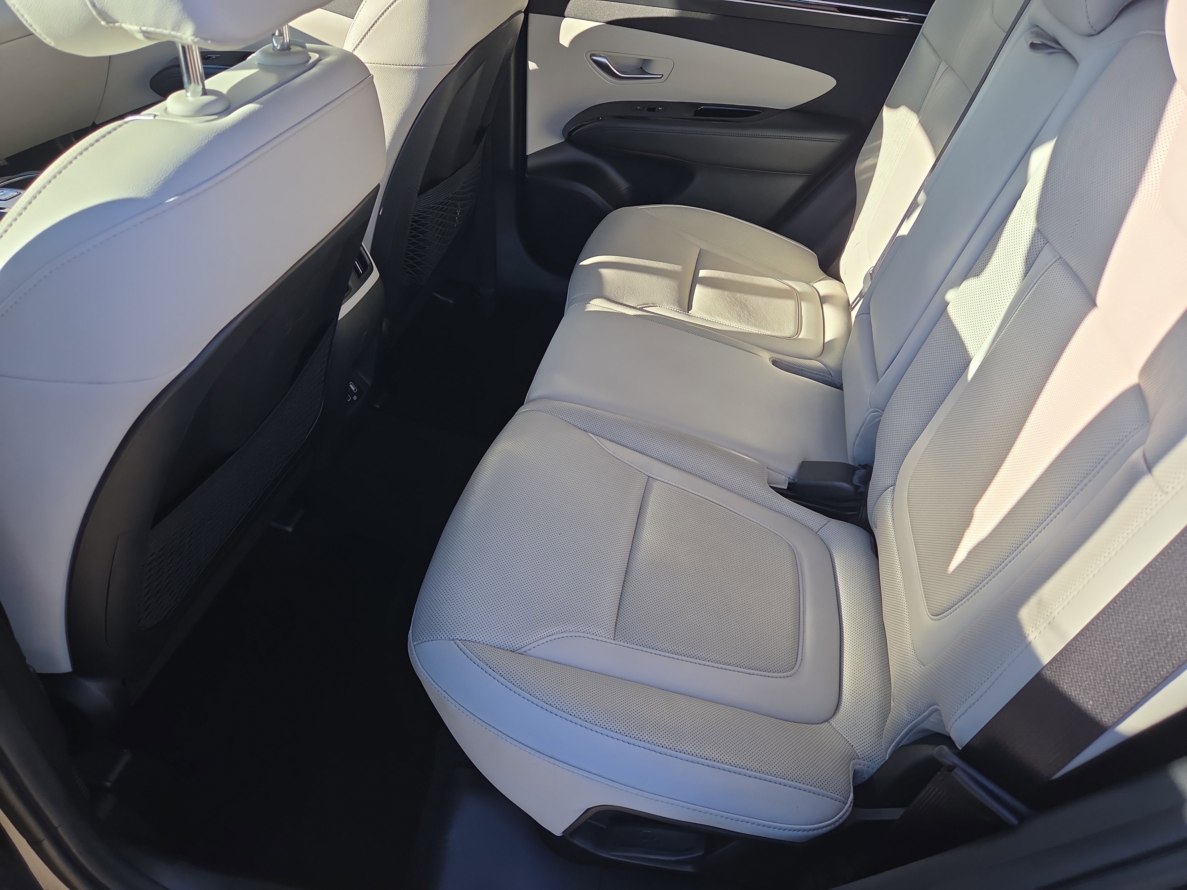 Used 2024 Hyundai Tucson Limited AWD/4WD image 13