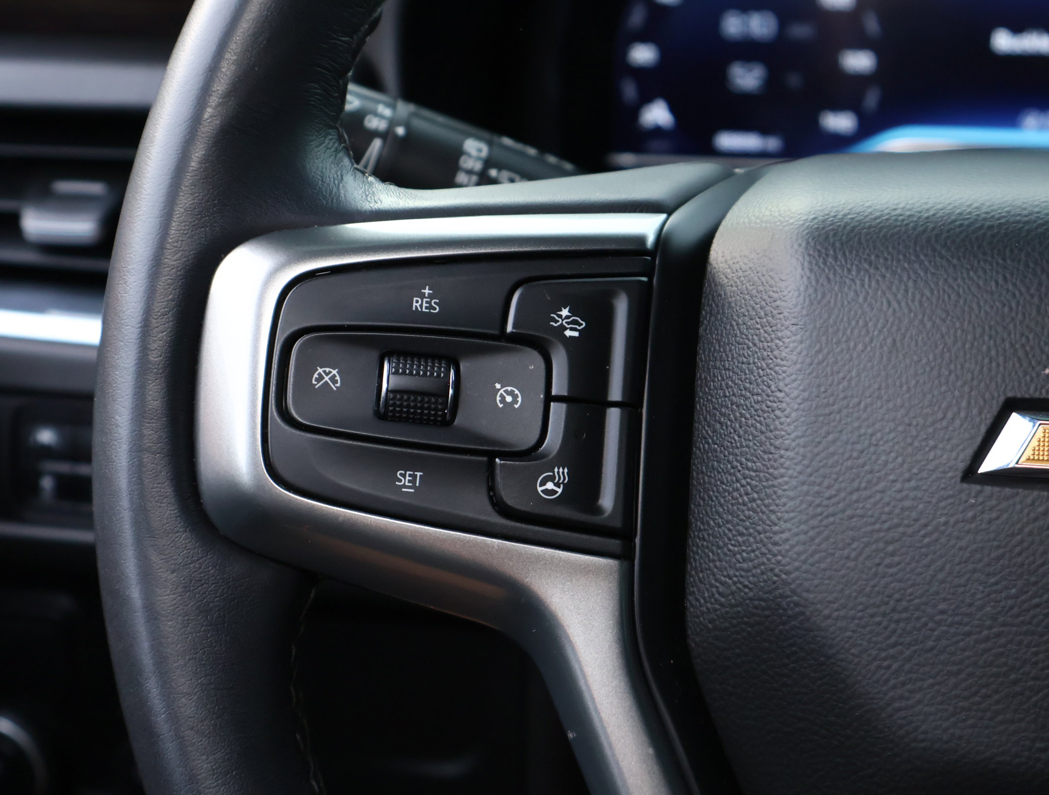 Used 2022 Chevrolet Tahoe LT w/ Luxury Package image 15