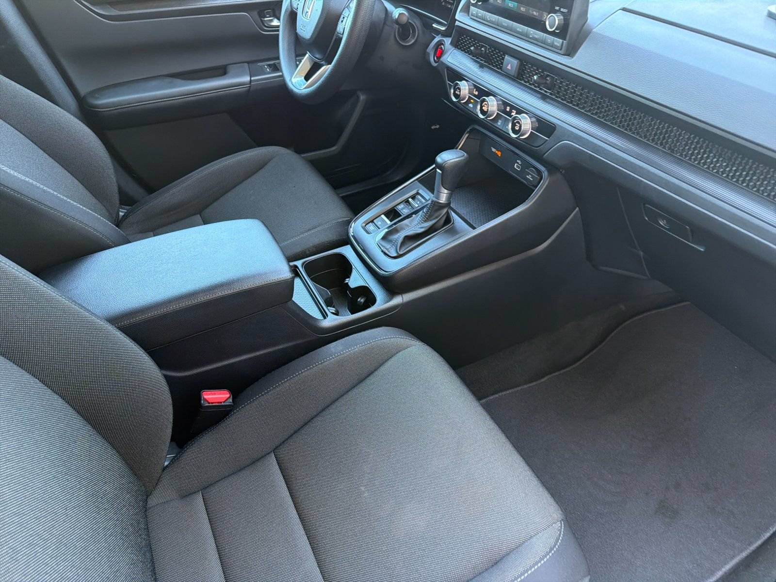 Used 2025 Honda CR-V LX image 17