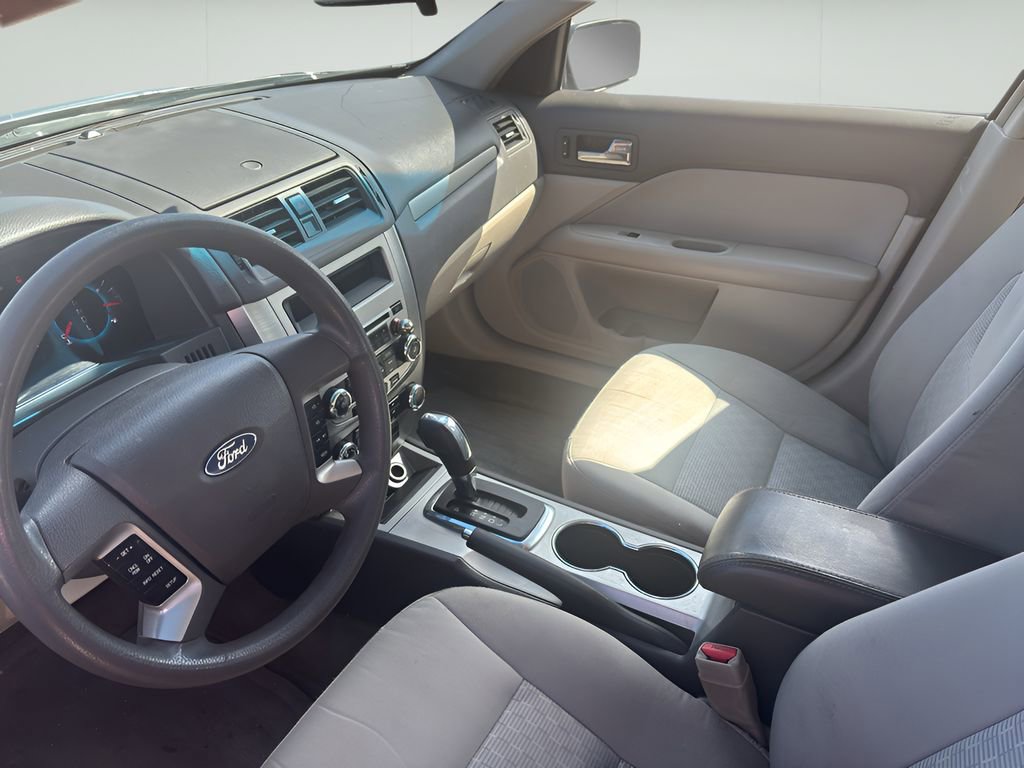 Used 2011 Ford Fusion SE FWD image 10