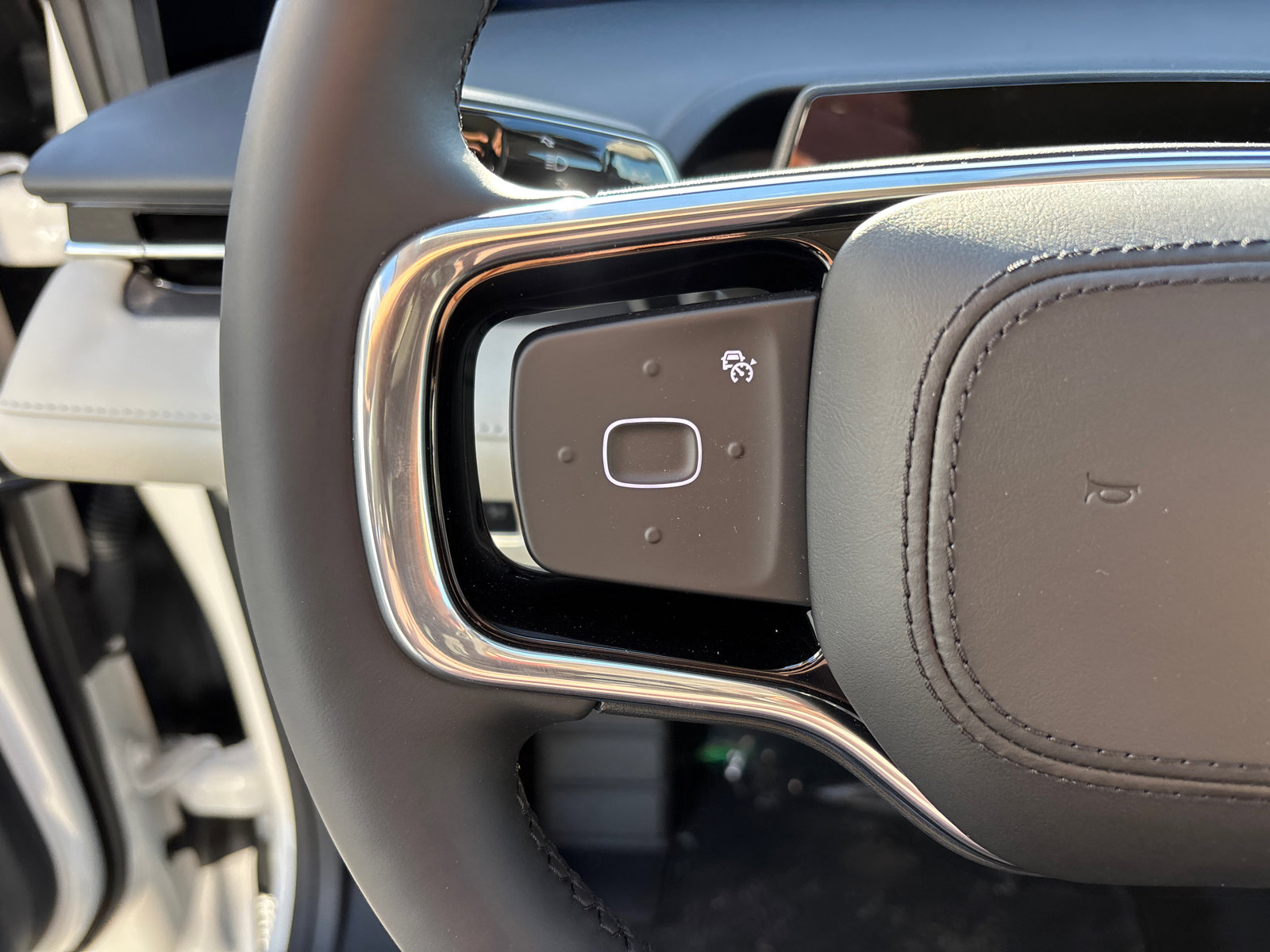 New 2026 Lincoln Nautilus Premier image 17