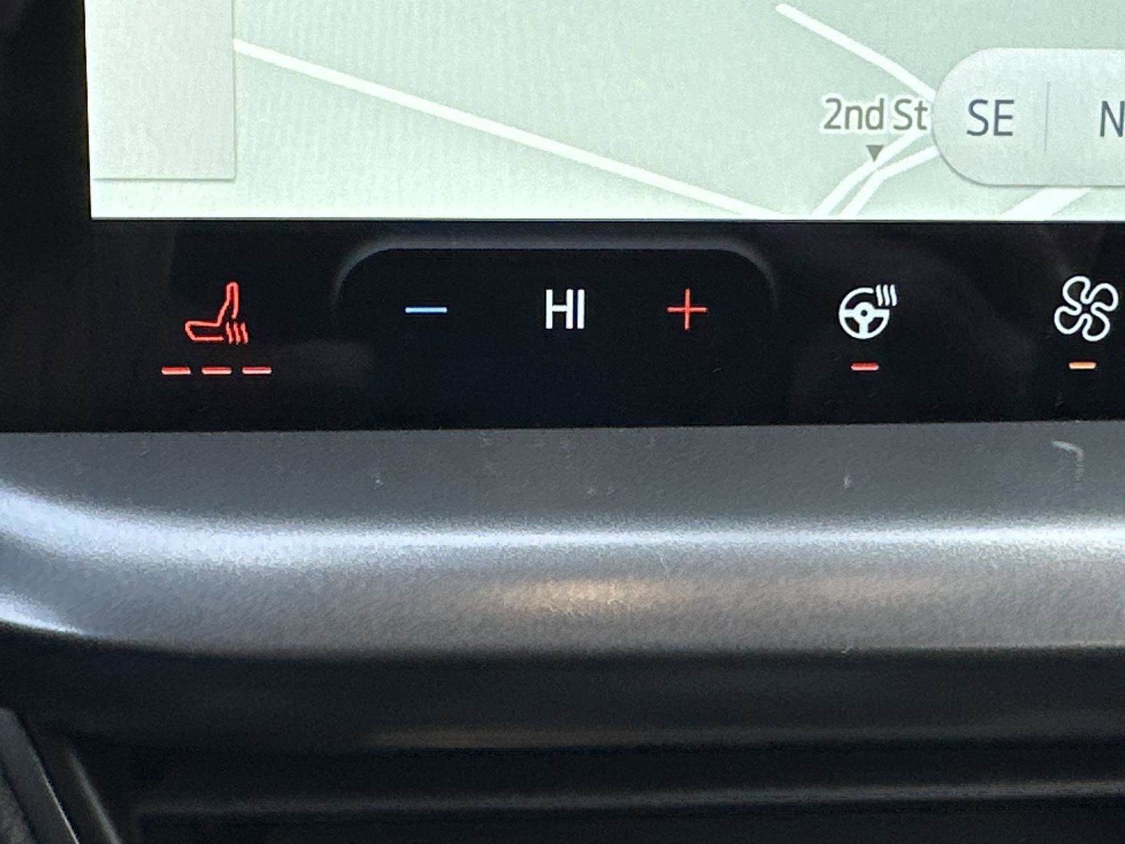 New 2025 Ford Escape SE image 15