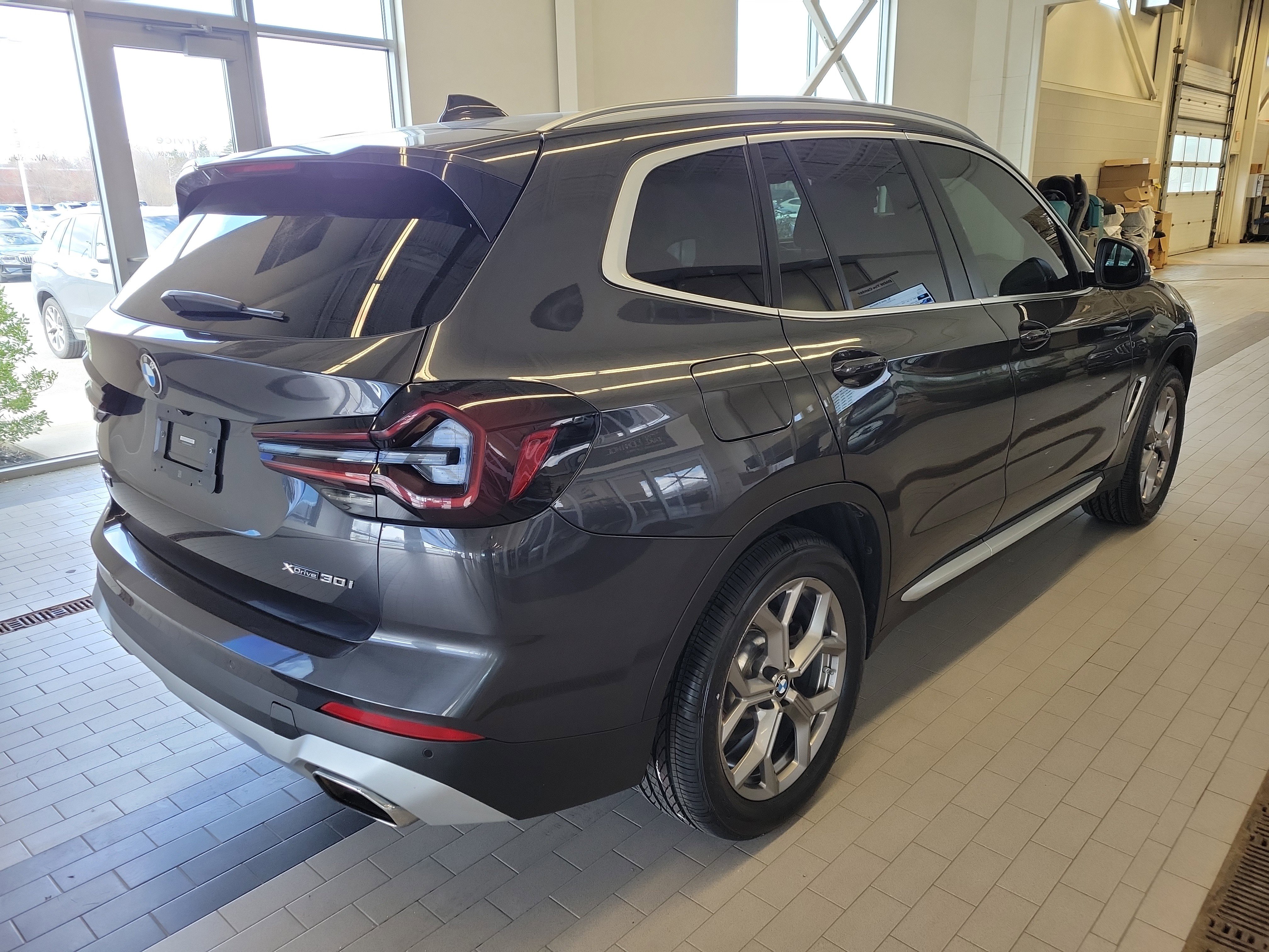 Used 2022 BMW X3 xDrive30i w/ Premium Package image 5