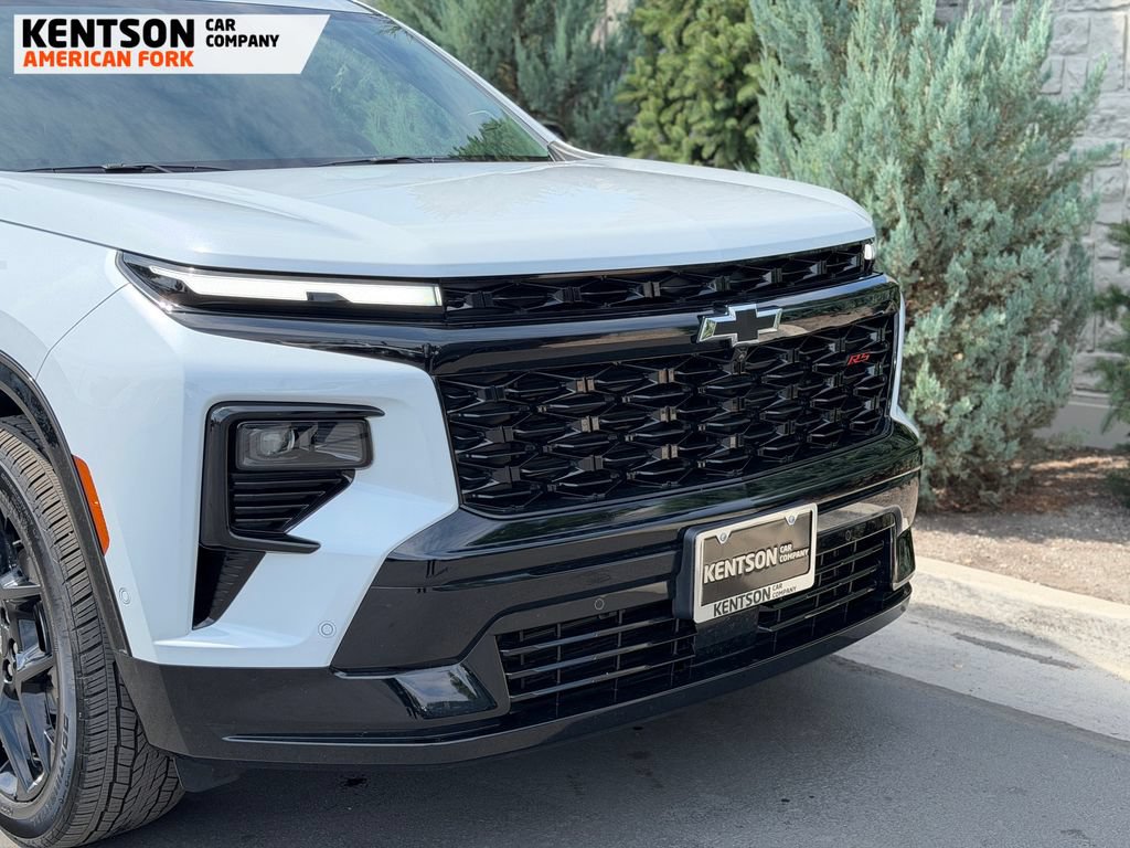 Used 2026 Chevrolet Traverse RS AWD/4WD image 9