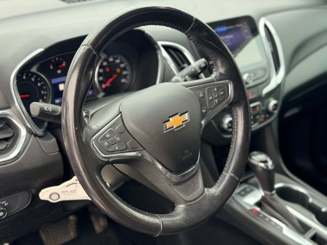 Used 2019 Chevrolet Equinox LT w/ Sun & Navigation Package image 7