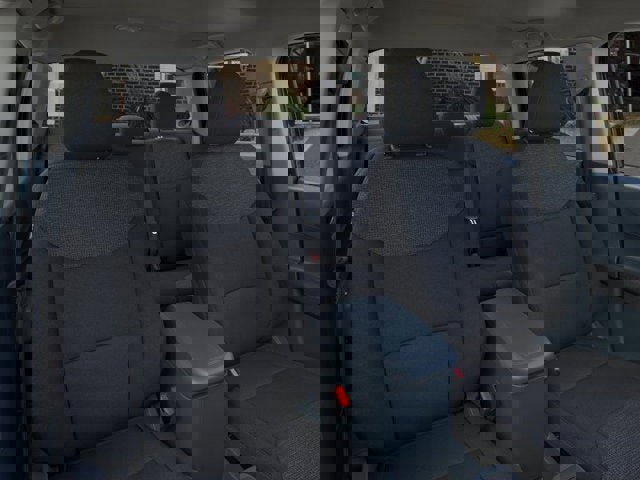 New 2025 Ford Maverick XL w/ Equipment Group 102A image 35