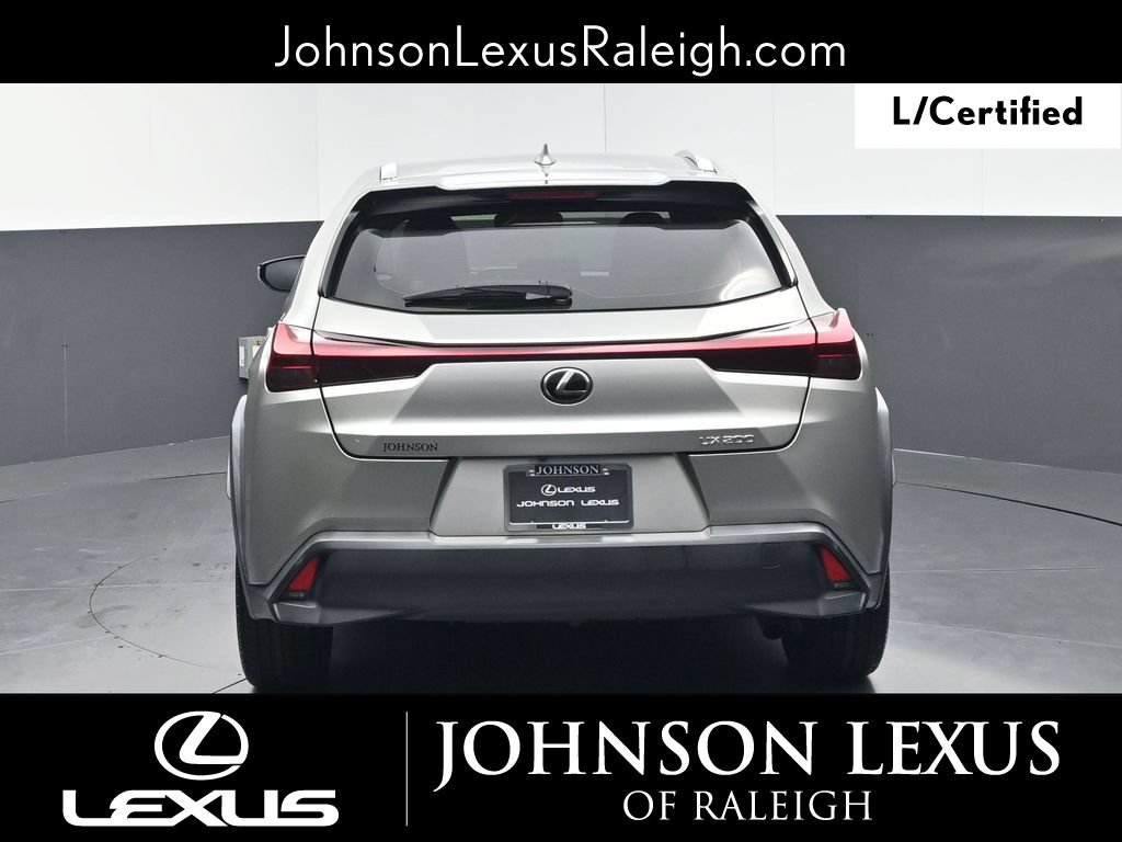 Certified 2021 Lexus UX 200 w/ Accessory Package (Z2) FWD image 8