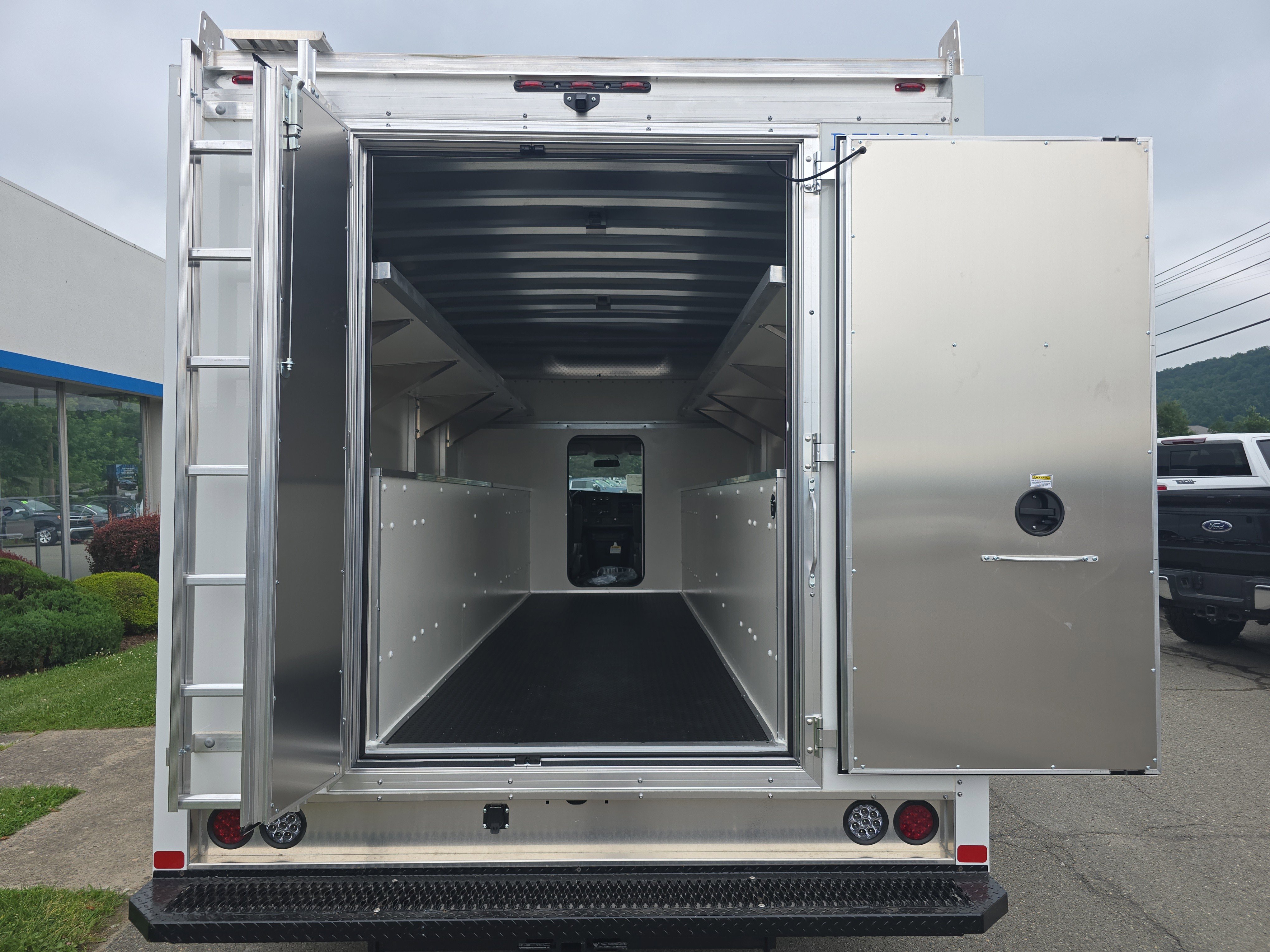 New 2025 Chevrolet Express 4500 Extended w/ Power Convenience Package video 5