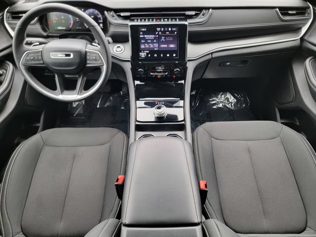 Certified 2024 Jeep Grand Cherokee Laredo w/ Luxury Tech Group I AWD/4WD image 26