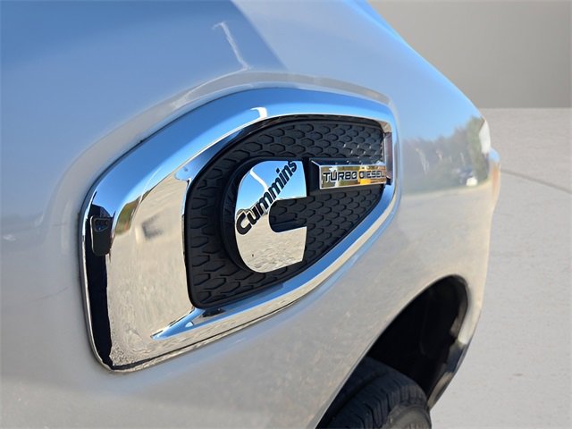 Used 2019 Nissan Titan S image 16