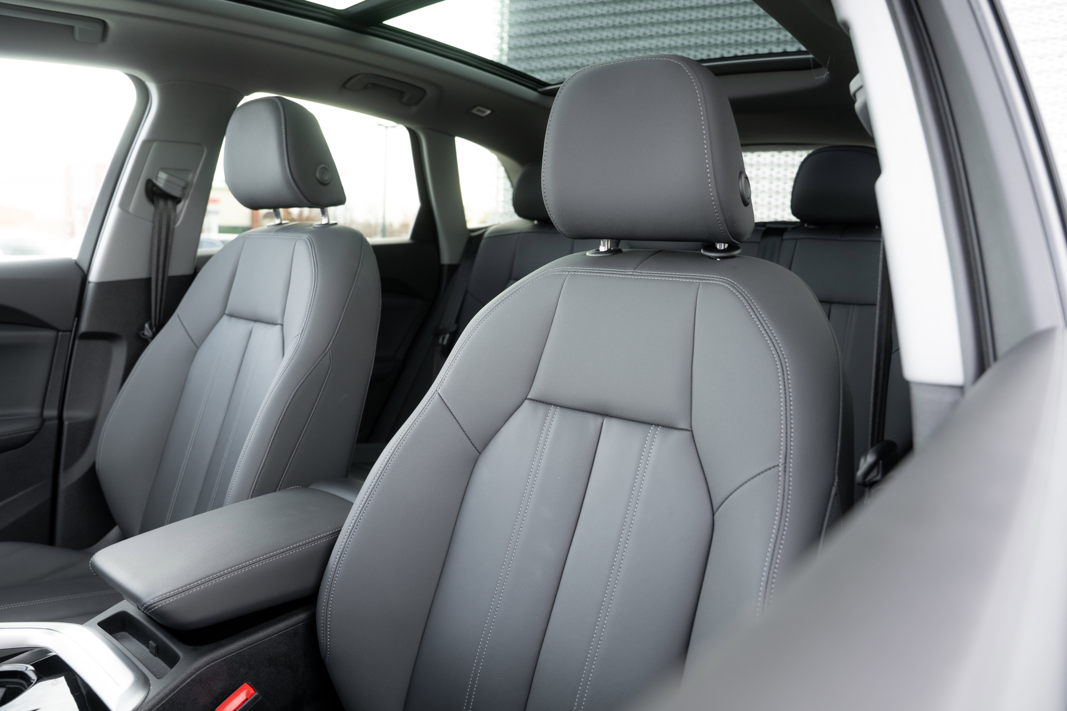 Certified 2025 Audi Q5 Premium Plus w/ Premium Plus image 24