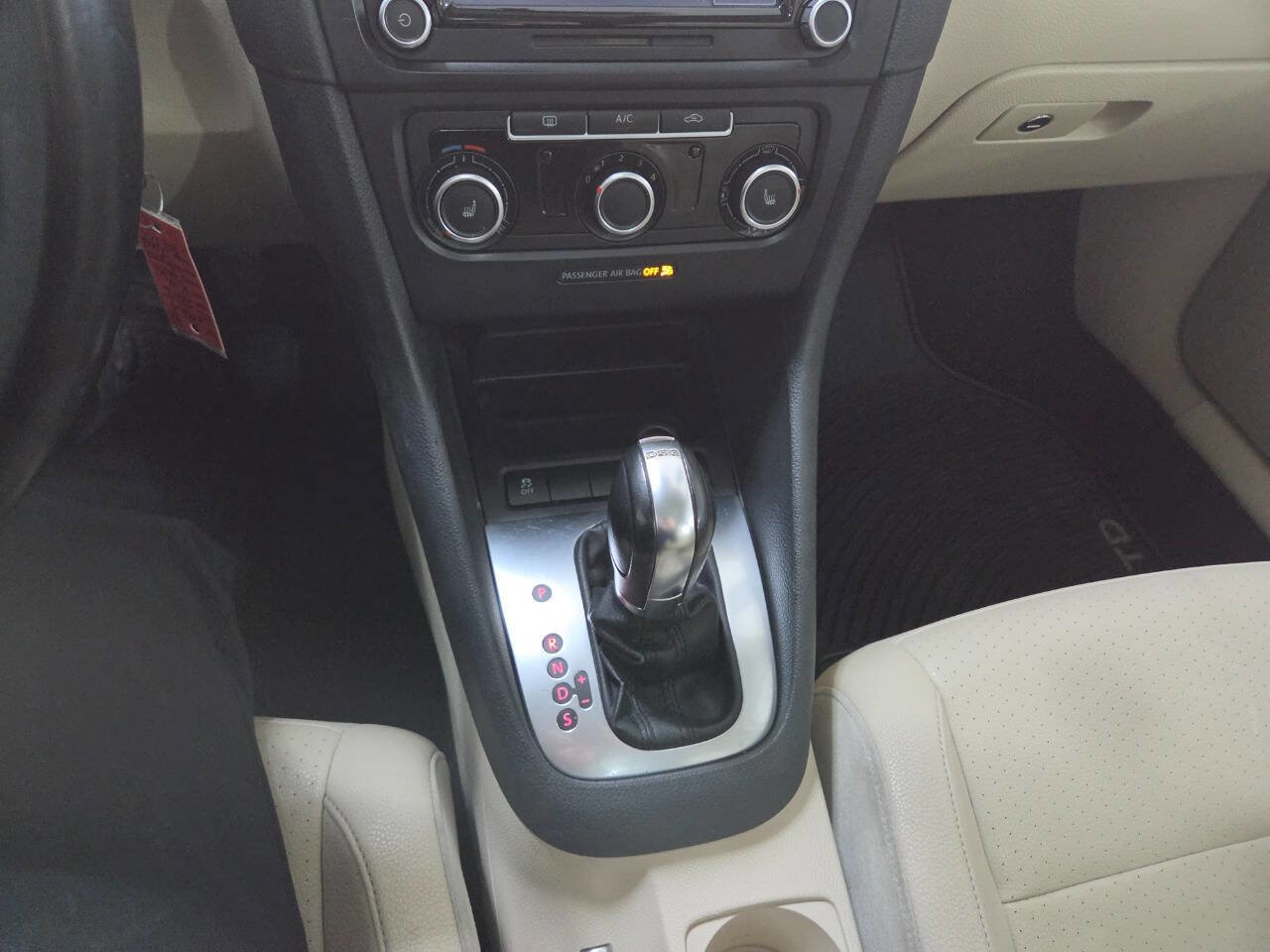 Used 2014 Volkswagen Jetta TDI image 29