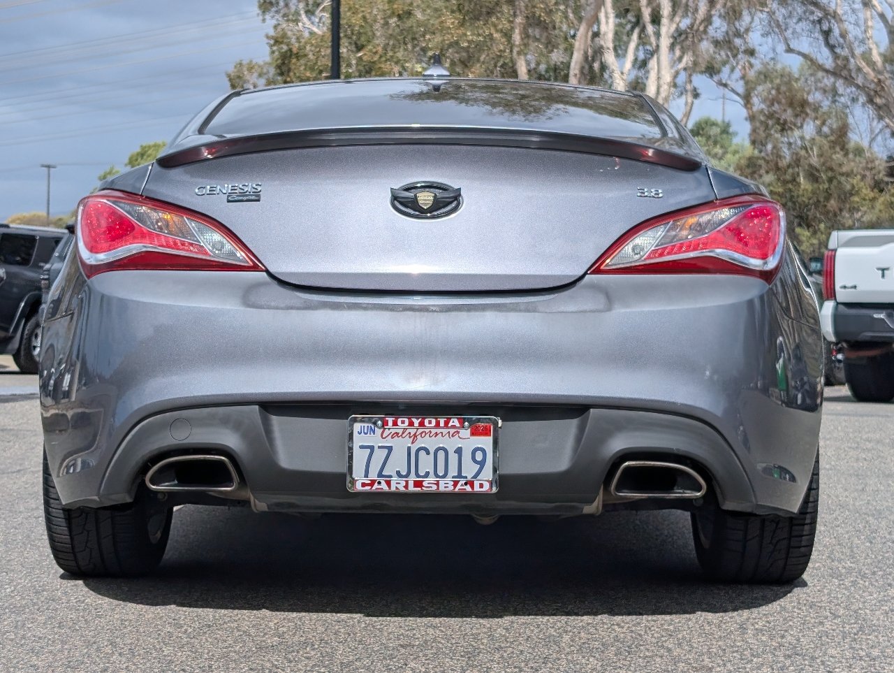 Used 2015 Hyundai Genesis 3.8 RWD image 10