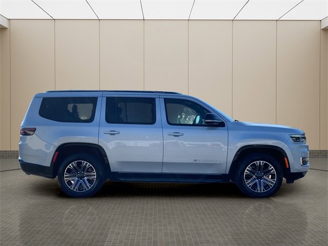 Used 2024 Jeep Wagoneer Series II w/ Flexible Seating Group image 6