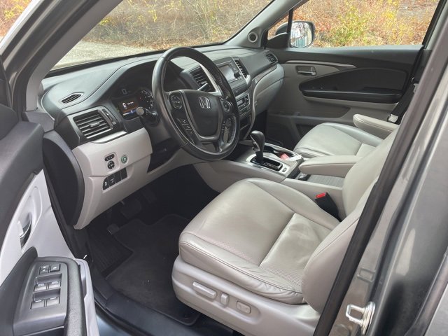 Used 2017 Honda Ridgeline RTL image 16