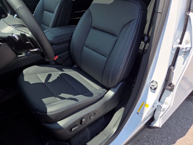 New 2027 Chevrolet Traverse LT w/ Sun and Wheel Package AWD/4WD image 25