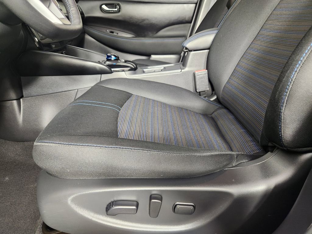 Used 2024 Nissan Leaf SV Plus image 11