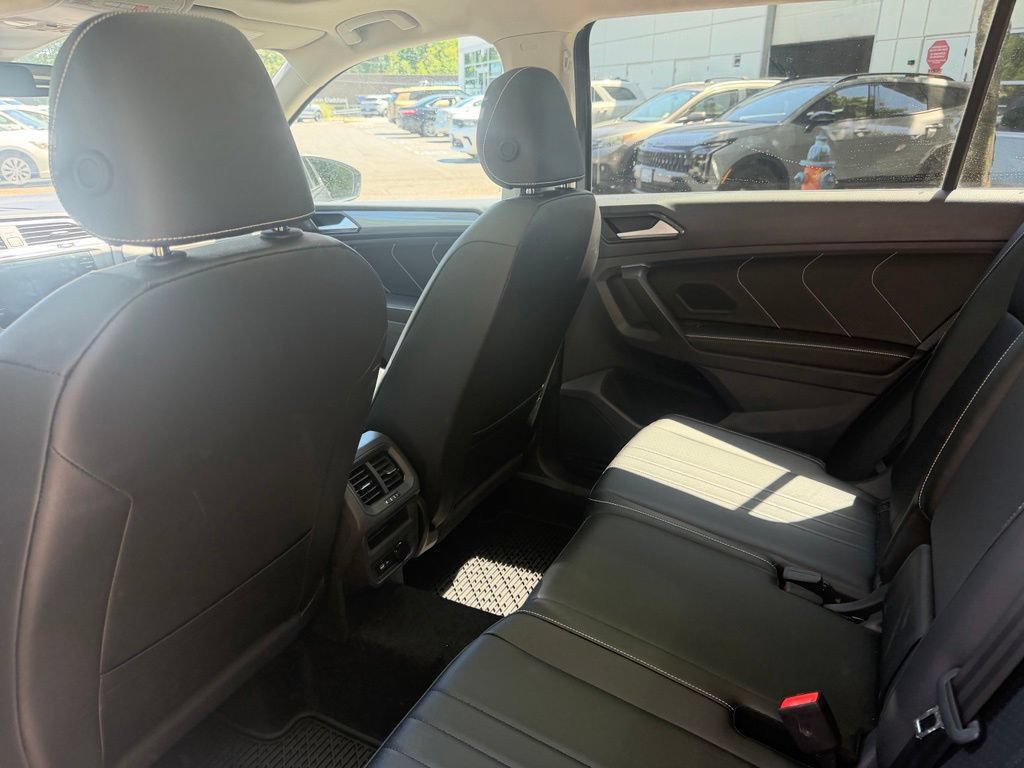 Used 2024 Volkswagen Tiguan SE AWD/4WD image 13