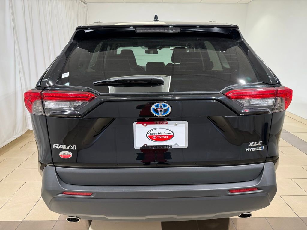 Certified 2023 Toyota RAV4 XLE Premium image 4