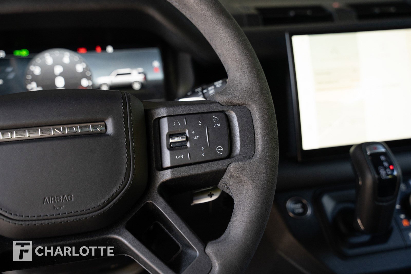 Used 2023 Land Rover Defender 110 V8 image 22