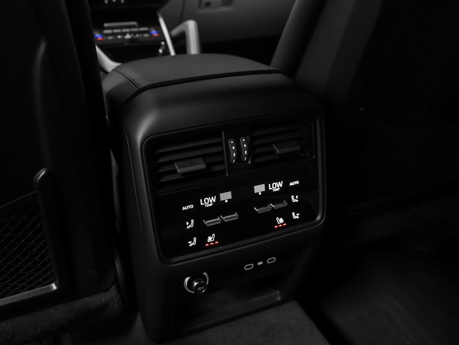 Certified 2026 Porsche Cayenne AWD/4WD image 44