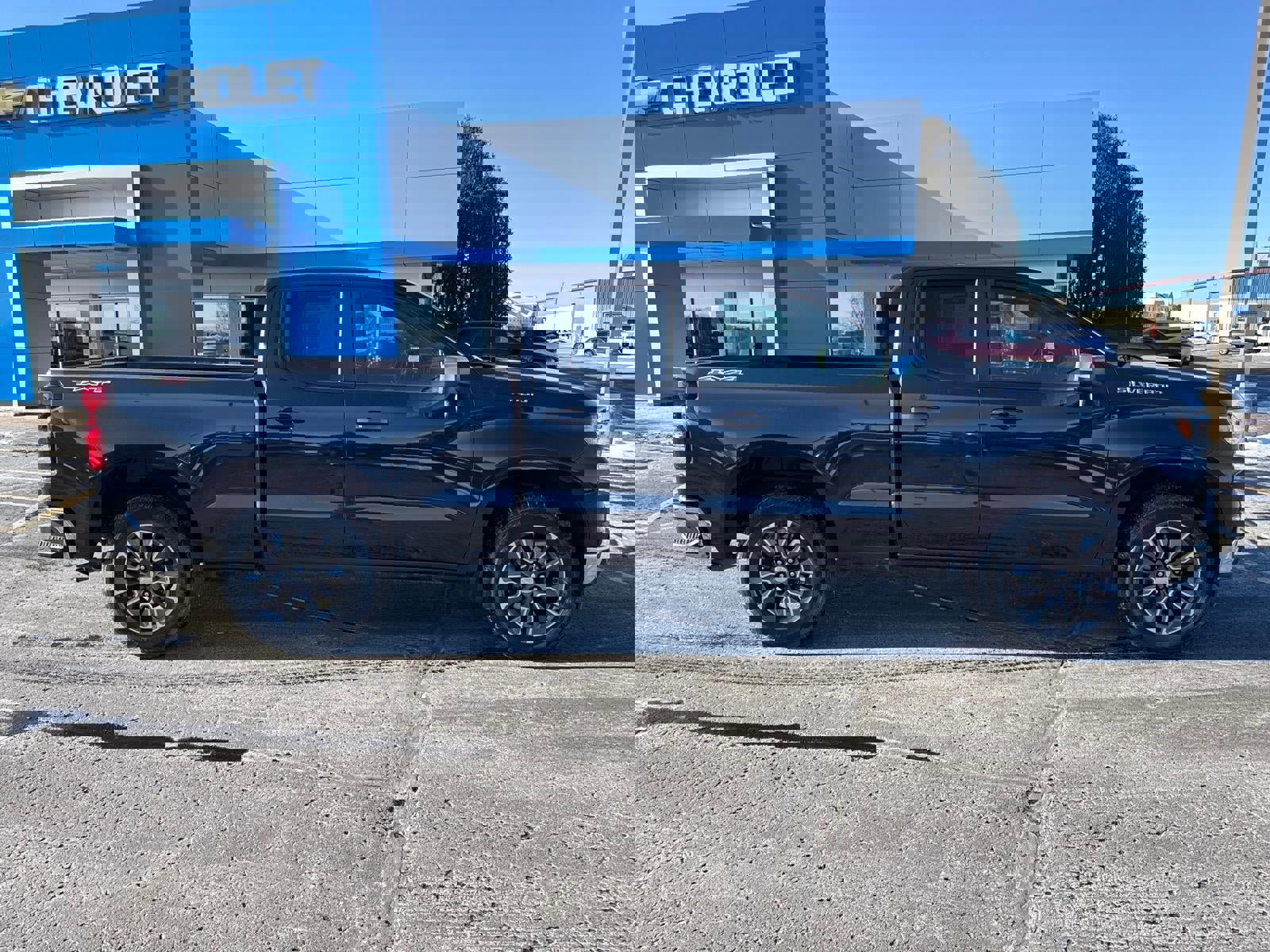 Certified 2023 Chevrolet Silverado 1500 LT image 2