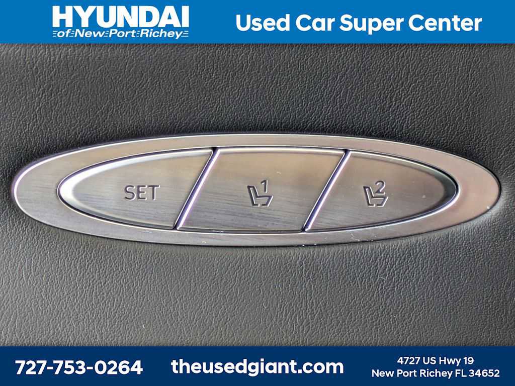 Used 2022 Genesis GV70 2.5T w/ Select Package AWD/4WD image 26