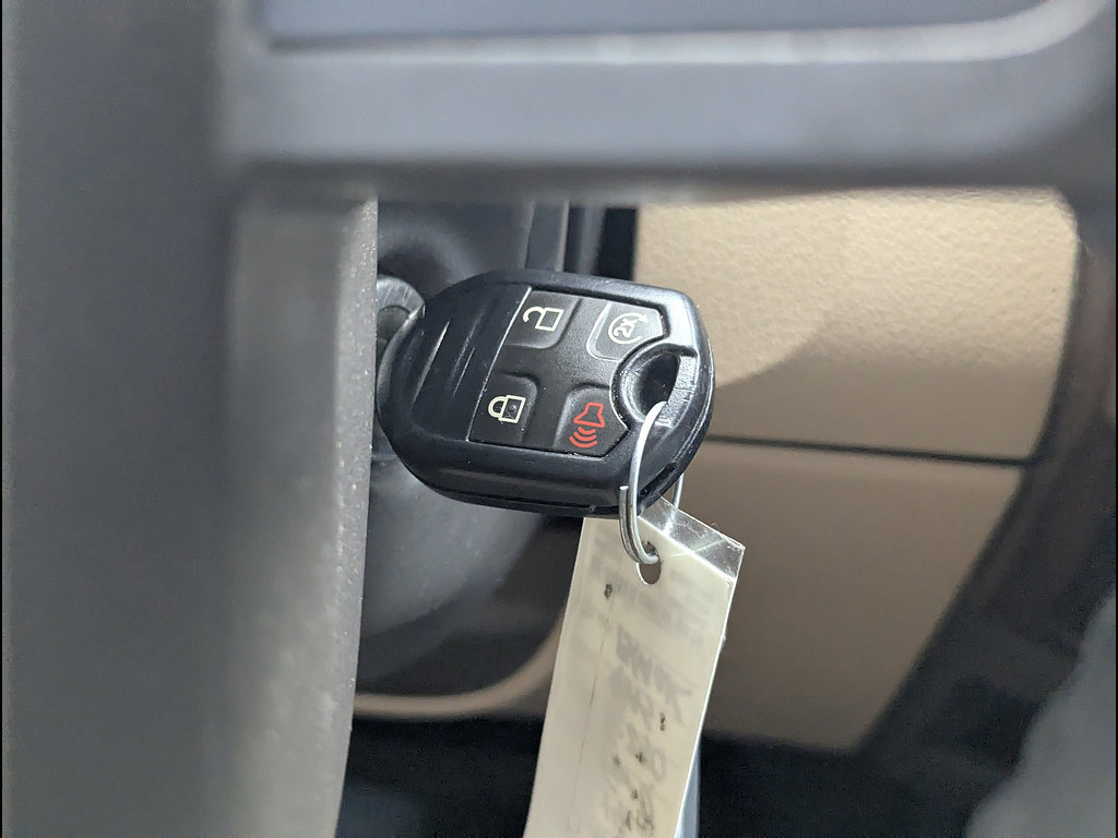 Used 2014 Ford F250 Lariat w/ Lariat Interior Package AWD/4WD image 29