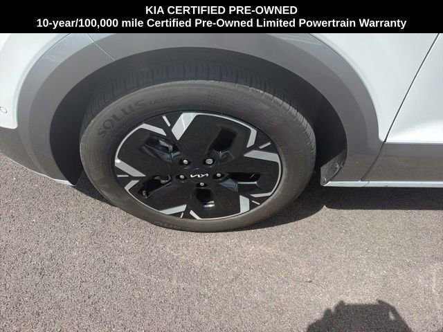 Certified 2023 Kia Niro Wave w/ Wave Preserve Package FWD image 4