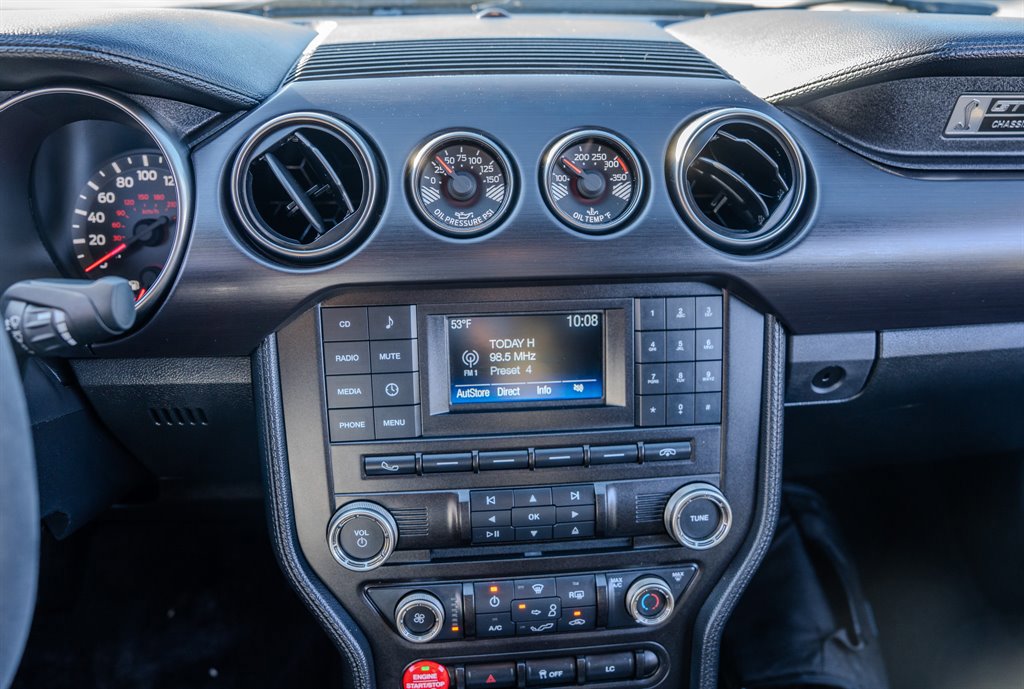 Used 2016 Ford Mustang Shelby GT350 w/ Track Package image 20