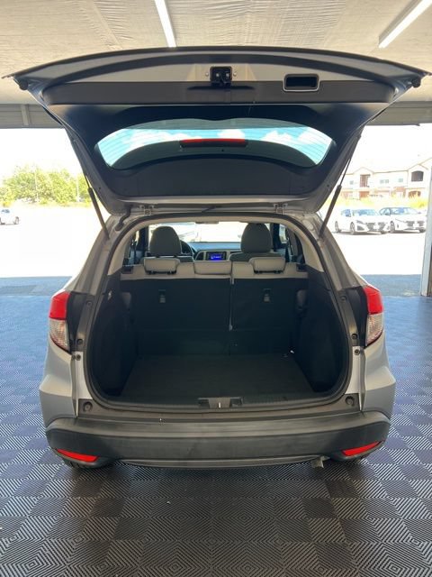 Used 2021 Honda HR-V LX image 17