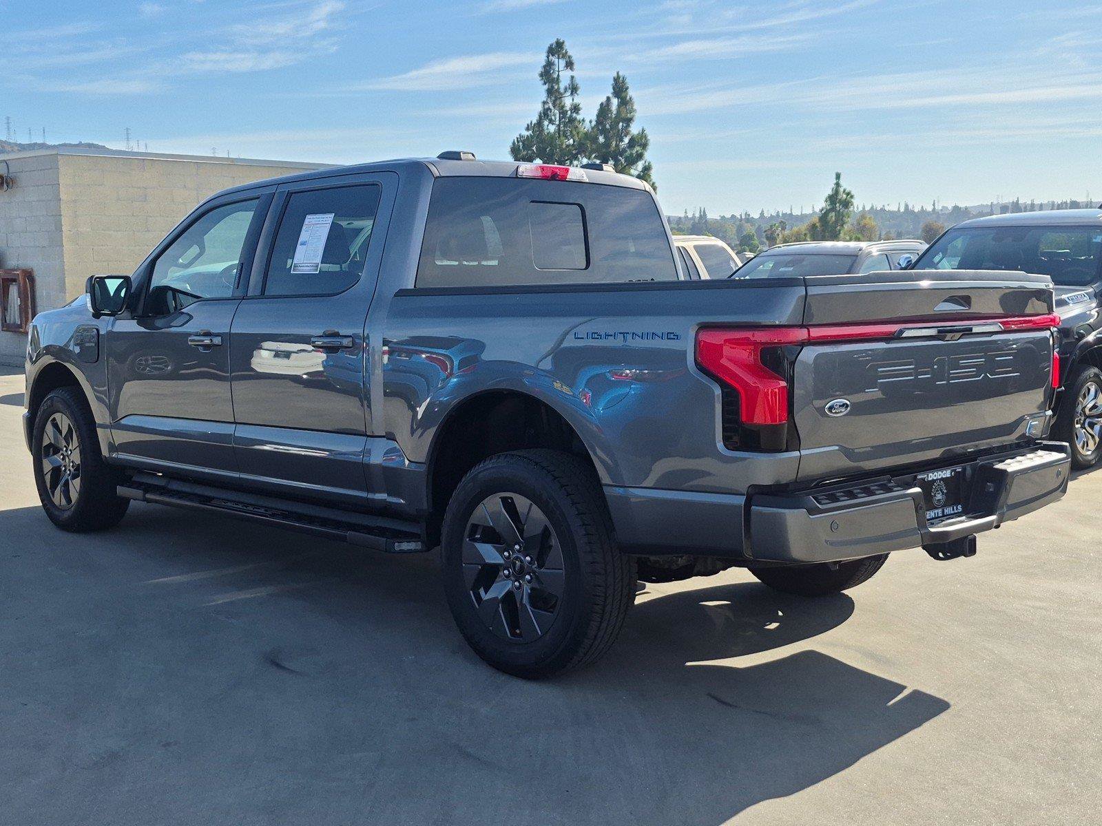 Used 2022 Ford F150 Lightning Lariat AWD/4WD image 4