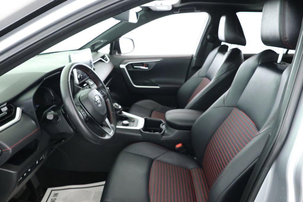 Used 2022 Toyota RAV4 XSE image 18