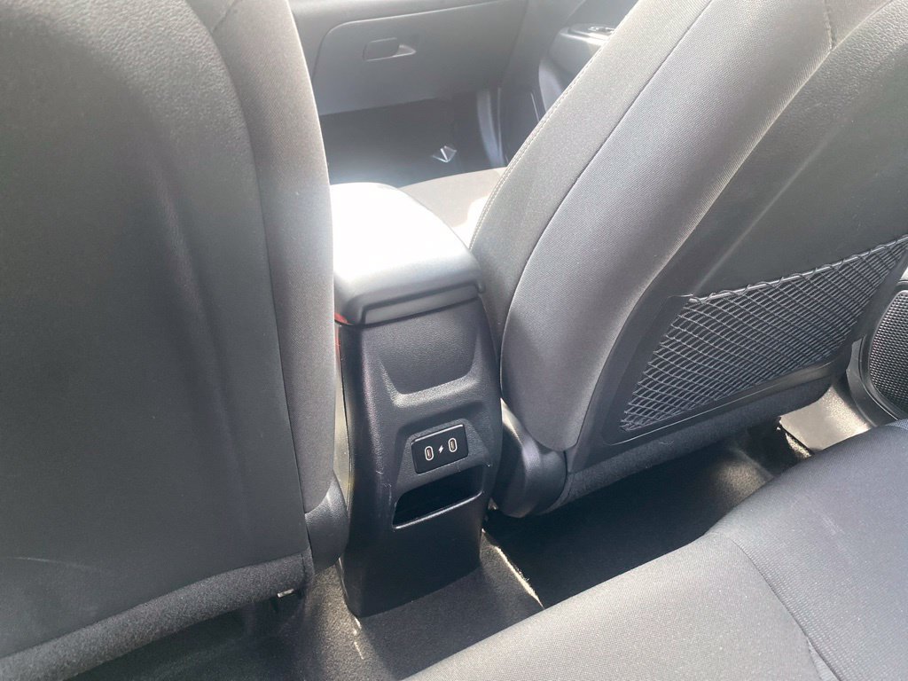 Used 2025 Hyundai Venue SEL FWD image 49