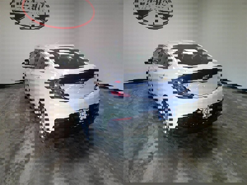 Used 2018 Chevrolet Volt LT w/ LT Driver Confidence Package image 9