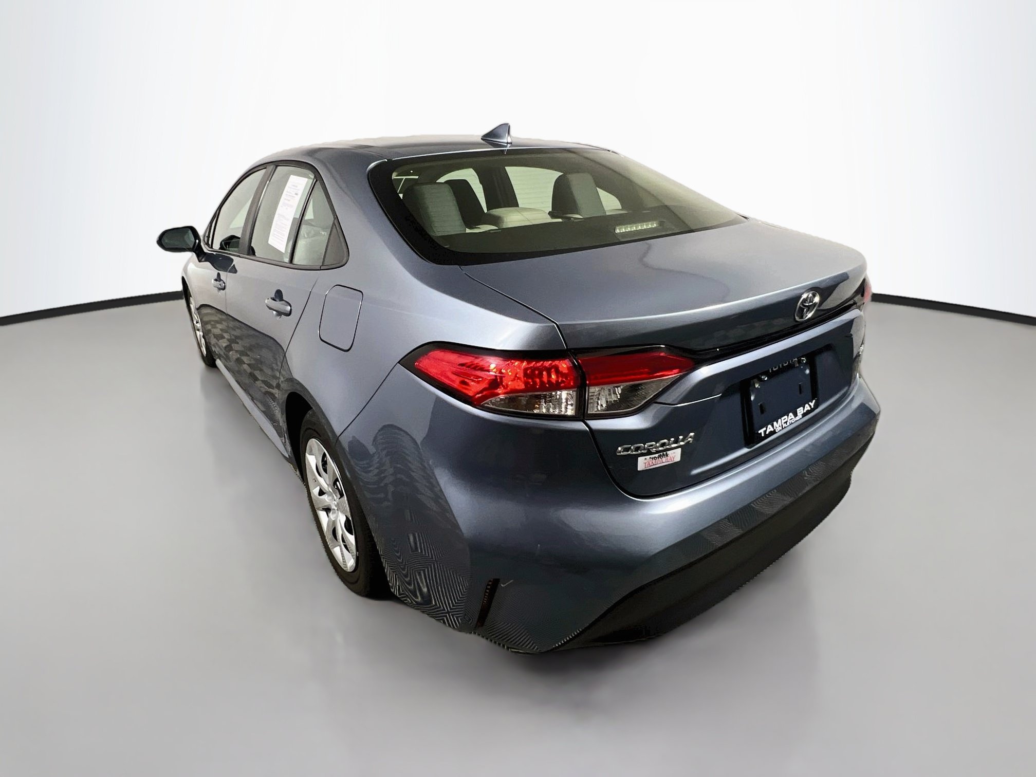 Used 2025 Toyota Corolla LE FWD image 8