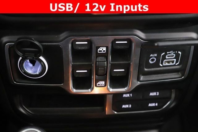 Used 2023 Jeep Wrangler Sahara image 23