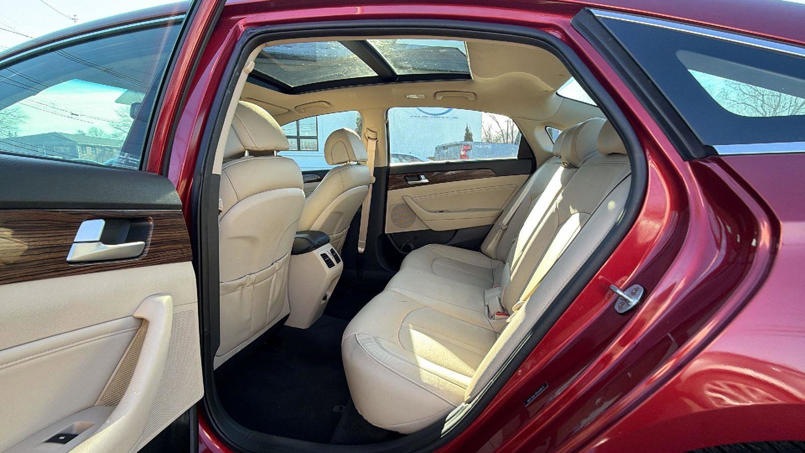 Used 2016 Hyundai Sonata Limited w/ Option Group 04 image 27