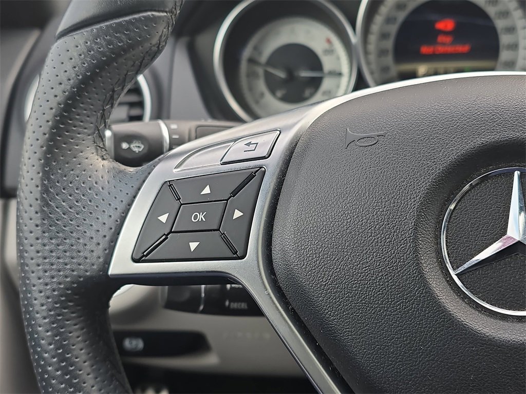 Used 2013 Mercedes-Benz C 250 Sedan image 16