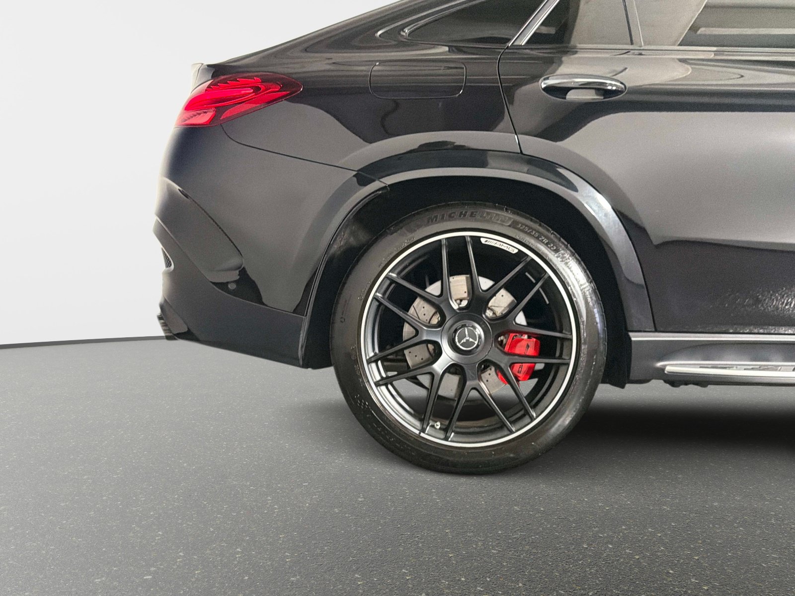 Used 2025 Mercedes-Benz GLE 63 AMG S image 18