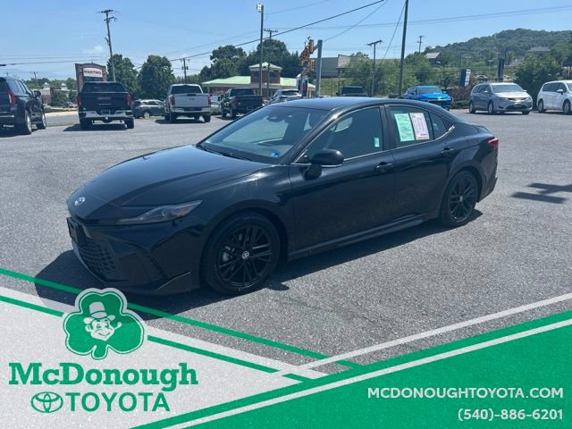 Used 2025 Toyota Camry SE