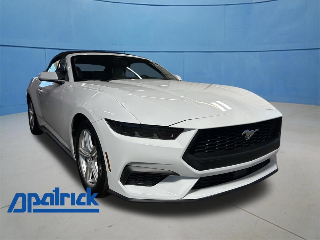 Used 2026 Ford Mustang Premium RWD image 1