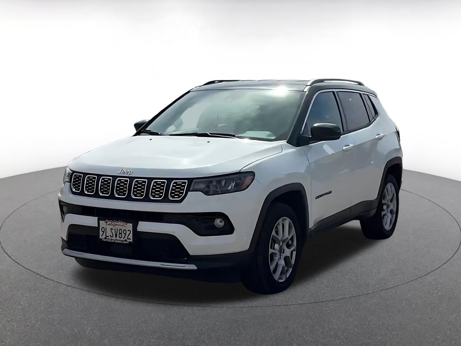 Used 2025 Jeep Compass Limited AWD/4WD image 7
