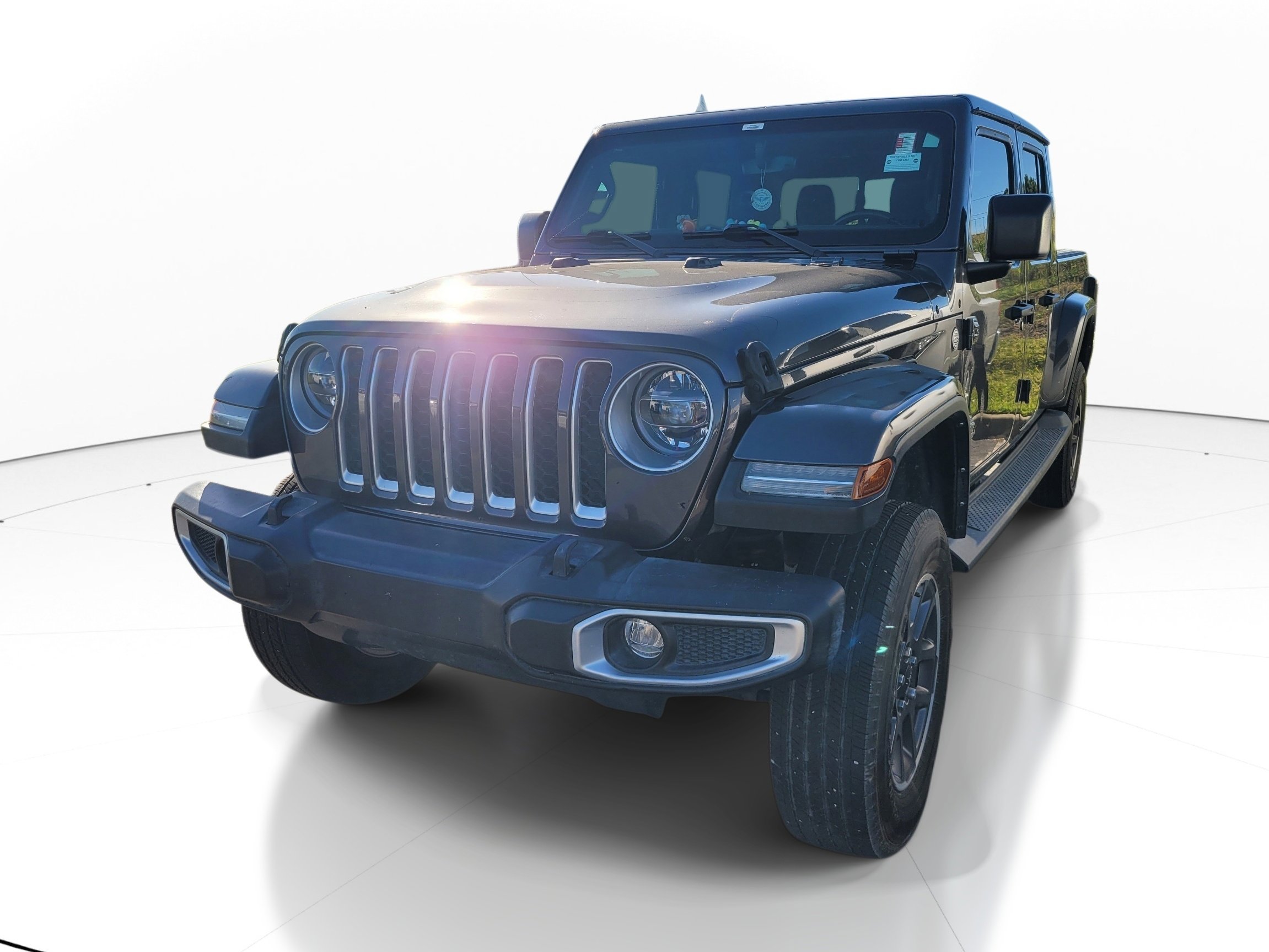 Used 2022 Jeep Gladiator Overland w/ Popular Equipment Package AWD/4WD image 3