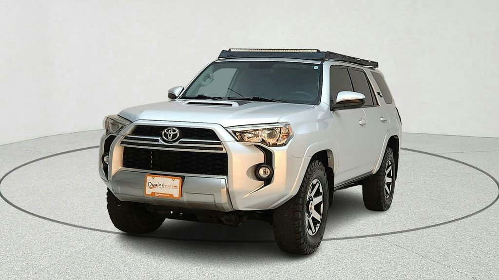 Used 2018 Toyota 4Runner TRD Off-Road image 1