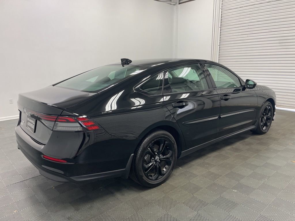 Used 2025 Honda Accord SE image 8