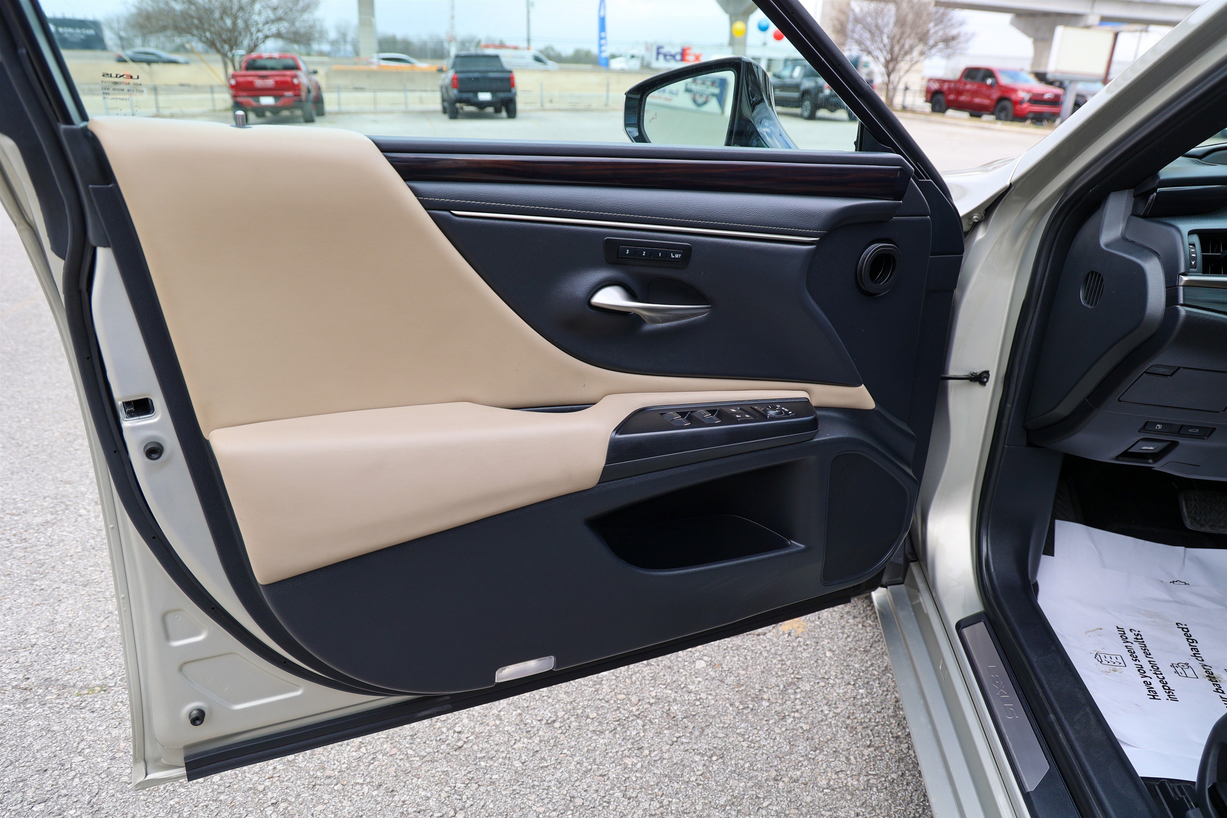 Used 2021 Lexus ES 350 w/ Premium Package image 38