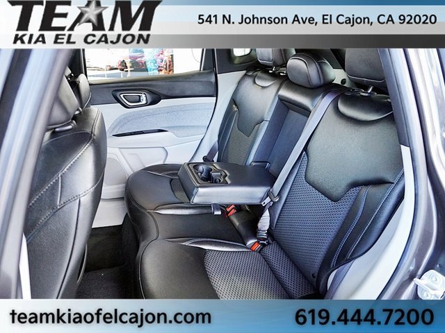 Used 2024 Jeep Compass Latitude image 16