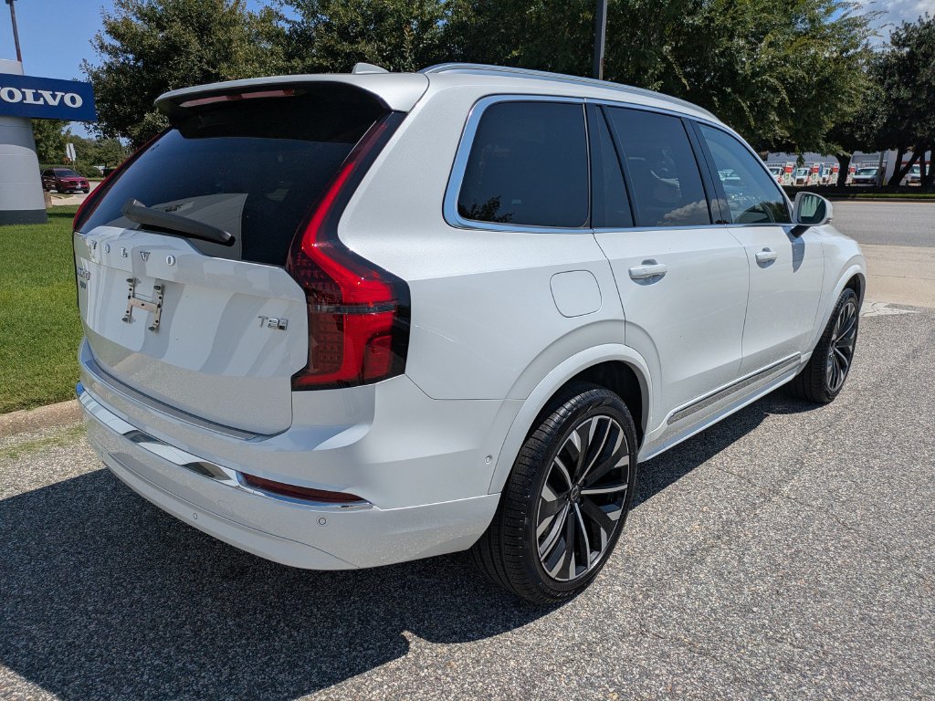 New 2026 Volvo XC90 T8 Ultra w/ Protection Package Premier AWD/4WD image 4