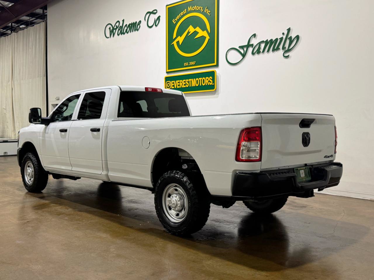 Used 2023 RAM 2500 Tradesman AWD/4WD image 6